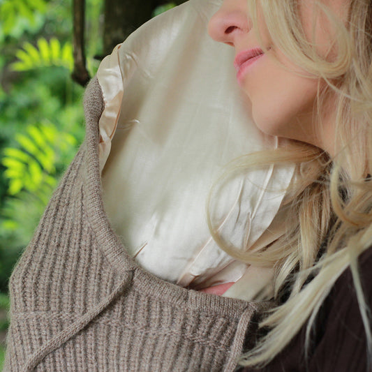 100% Pure Silk Lined Cashmere Hood Balaclava Hat for Women – Warm Winter Beanie, Soft Knit Hood, Frizz-Free Hair Care, Luxury Gift for Her