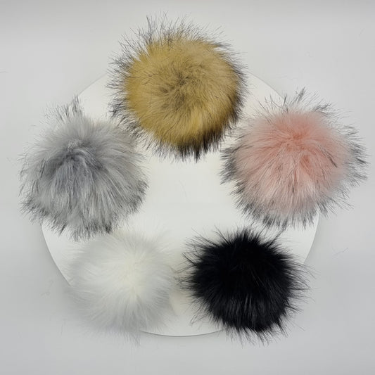 Bonnet tricoté doublé de soie et de cachemire : bonnet coupe-vent d'hiver à pompon, idéal pour les cheveux épais, bouclés et sans frisottis