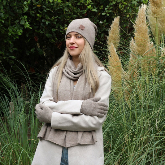 Ensemble cachemire femme : bonnet, gants, écharpe, bonnet ample en cachemire, ensemble tricot, ensemble cachemire femme hiver chaud et doux. Cadeau pour elle.