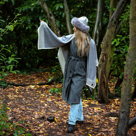 Luxurious Cashmere Women's Wrap, Cape, and Shawl – Elegant, Versatile, and Perfect Gift for Her