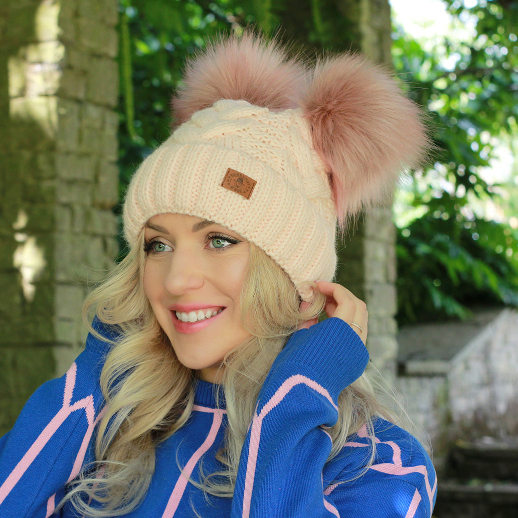 Wintermütze aus Wolle für Damen, Beanie mit Fleecefutter, Bommelmütze mit doppeltem Bommel