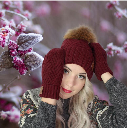 Burgundy Women's cashmere hat and mittens set, Faux fur pom pom cashmere hat,Warm and soft winter cashmere set for womens. Gift for her.