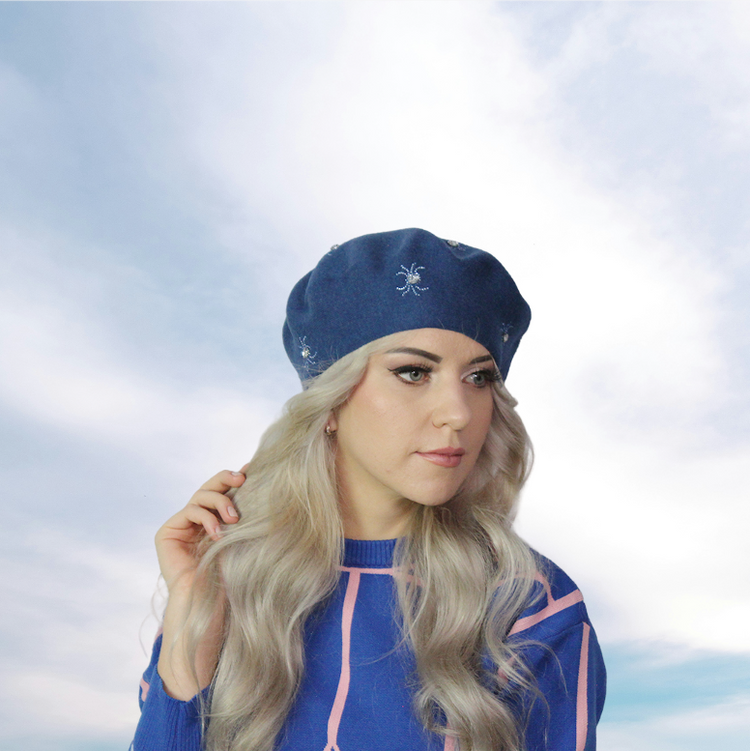 Women's Cashmere Blend Berets Collection – a perfect mix of Parisian charm and winter coziness. Made from a soft cashmere-wool blend, these berets offer lightweight warmth and a luxurious feel against the skin.