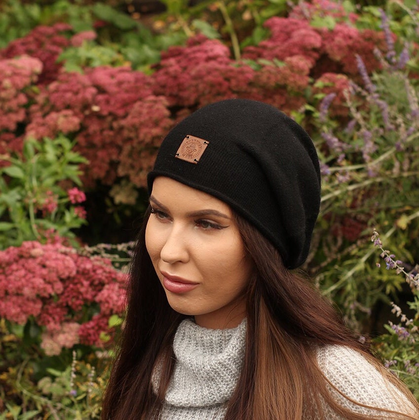 black Cashmere women's slouchy hat