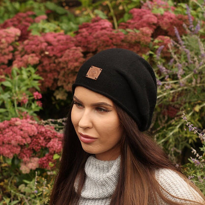 black Cashmere women's slouchy hat