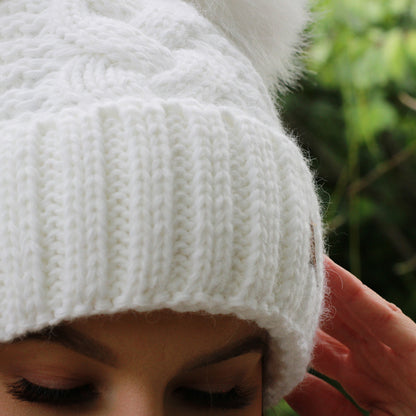Women’s Double Pom Pom Winter Hat – Fleece-Lined Wool Beanie, Windproof & Warm, Cute Cold Weather Gift for Girls or Her