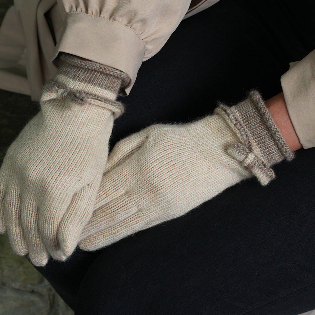 Women’s Cashmere Gloves – Soft, Stylish & Warm Winter Gloves, Luxury Gift for Her