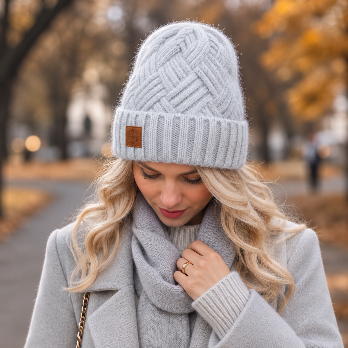 light grey womens-cashmere-knit-beanie