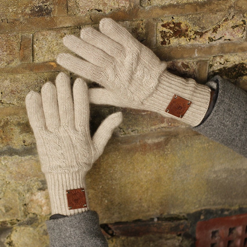 beige Luxurious Cashmere Gloves for Women 7