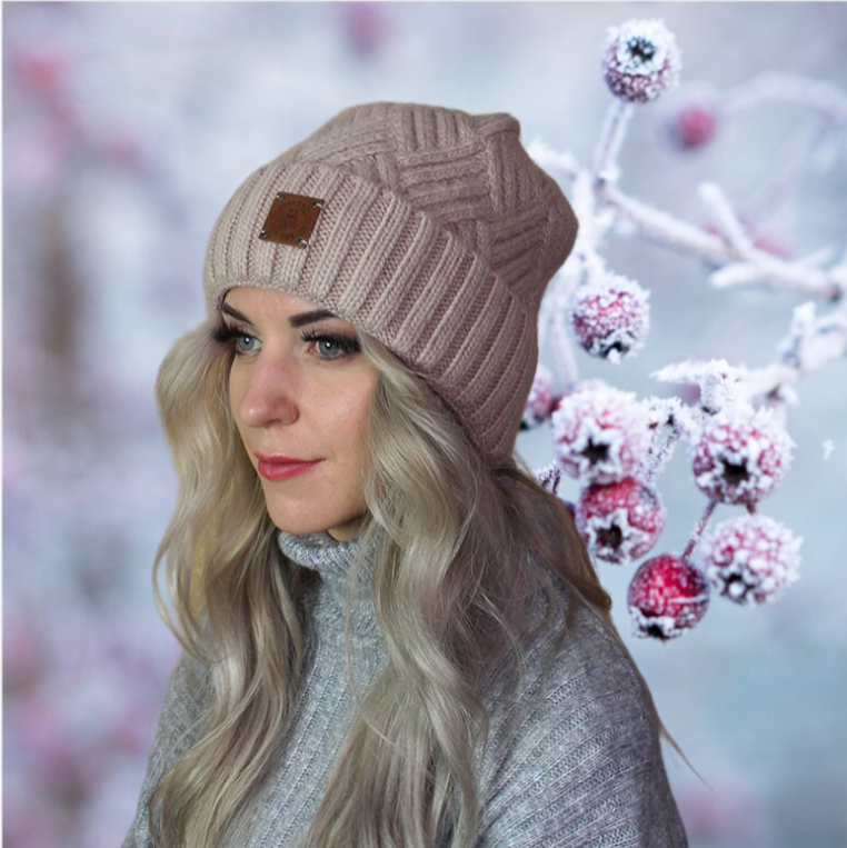 blush Women’s Cashmere Beanie – Soft & Warm