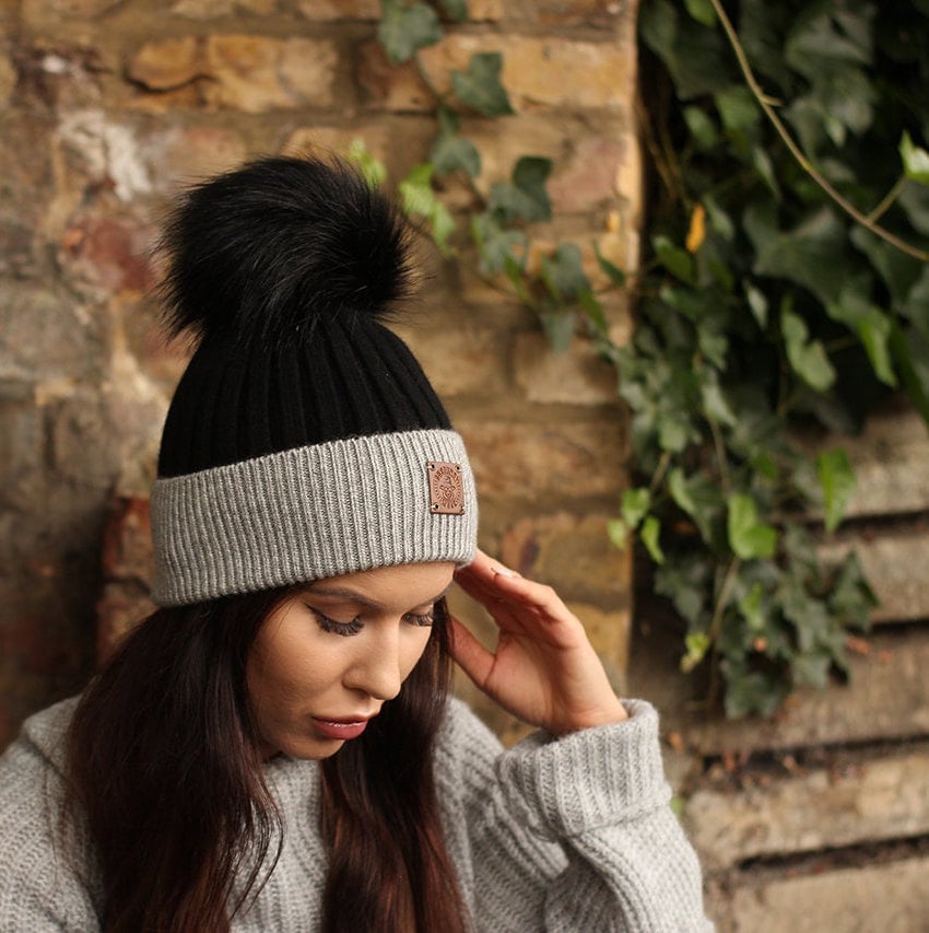 black Women’s Cashmere Beanie with Faux Fur Pom Pom