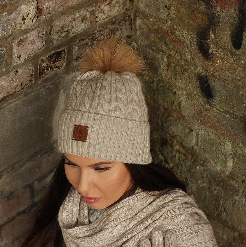 Women’s Cashmere Set with Fox Fur Pom Pom