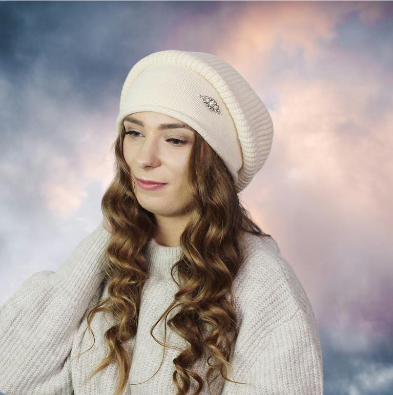 beige Women's winter woolen slouchy hat