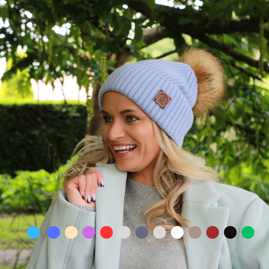 sky bue Silk-Lined Cashmere Beanie for Women – Frizz-Free Winter Hat with Faux Fur Pom Pom, Cozy Gift for Her, Soft Warm Luxury Beanie