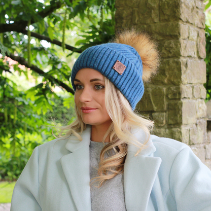 azure blue Silk-Lined Cashmere Beanie for Women – Frizz-Free Winter Hat with Faux Fur Pom Pom, Cozy Gift for Her, Soft Warm Luxury Beanie 