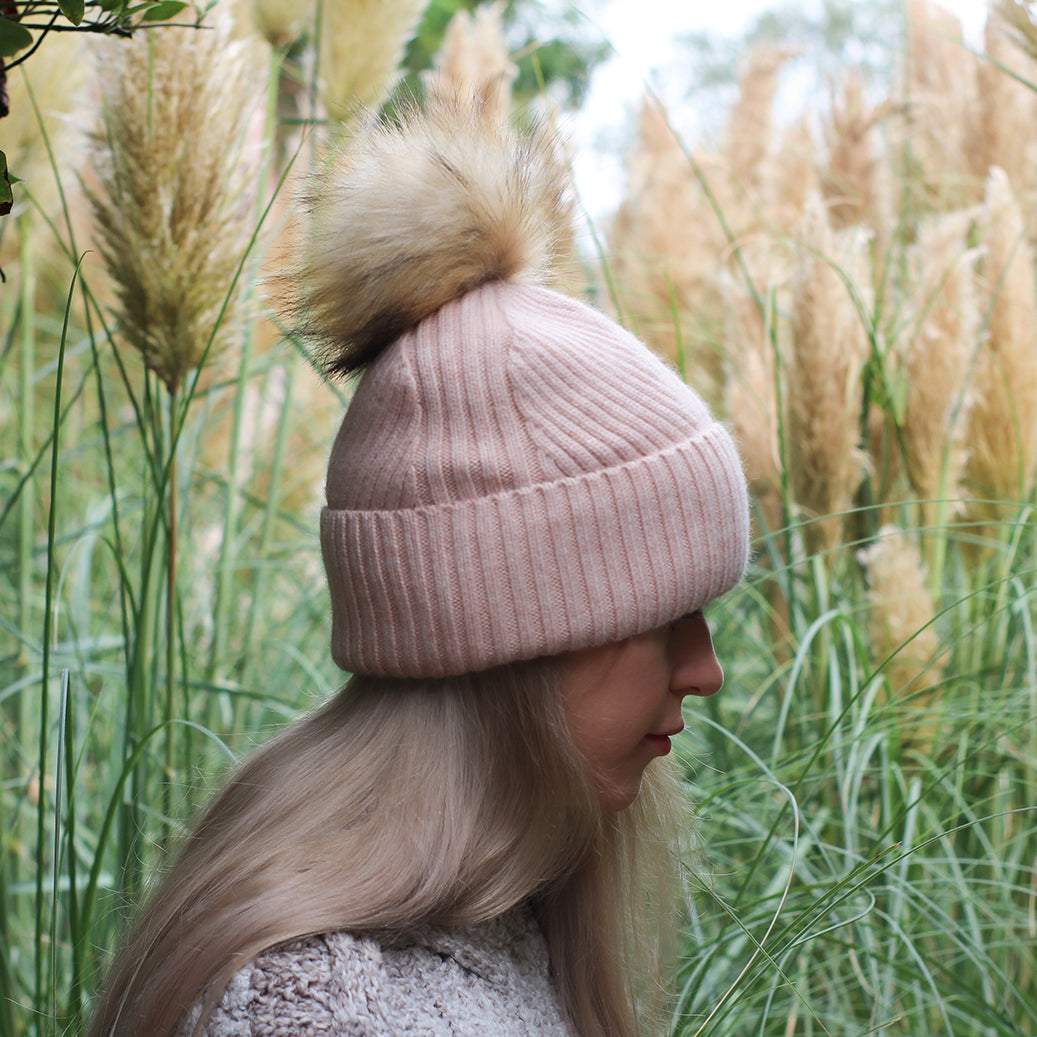 rose beige Silk-Lined Cashmere Beanie for Women – Frizz-Free Winter Hat with Faux Fur Pom Pom, Cozy Gift for Her, Soft Warm Luxury Beanie