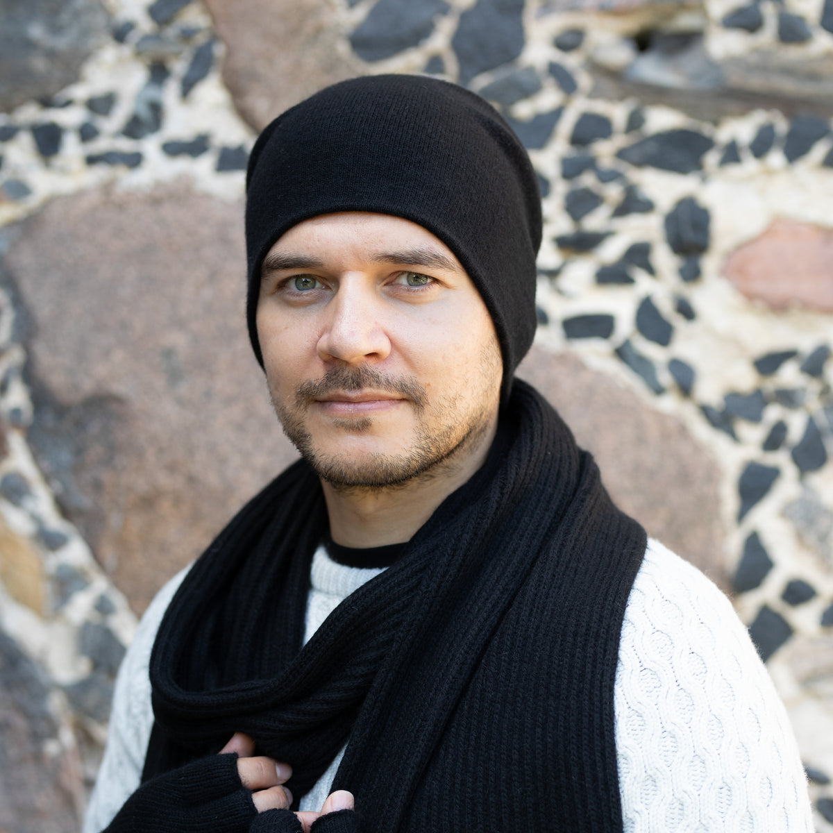 black Men’s Double-Layer Cashmere Beanie