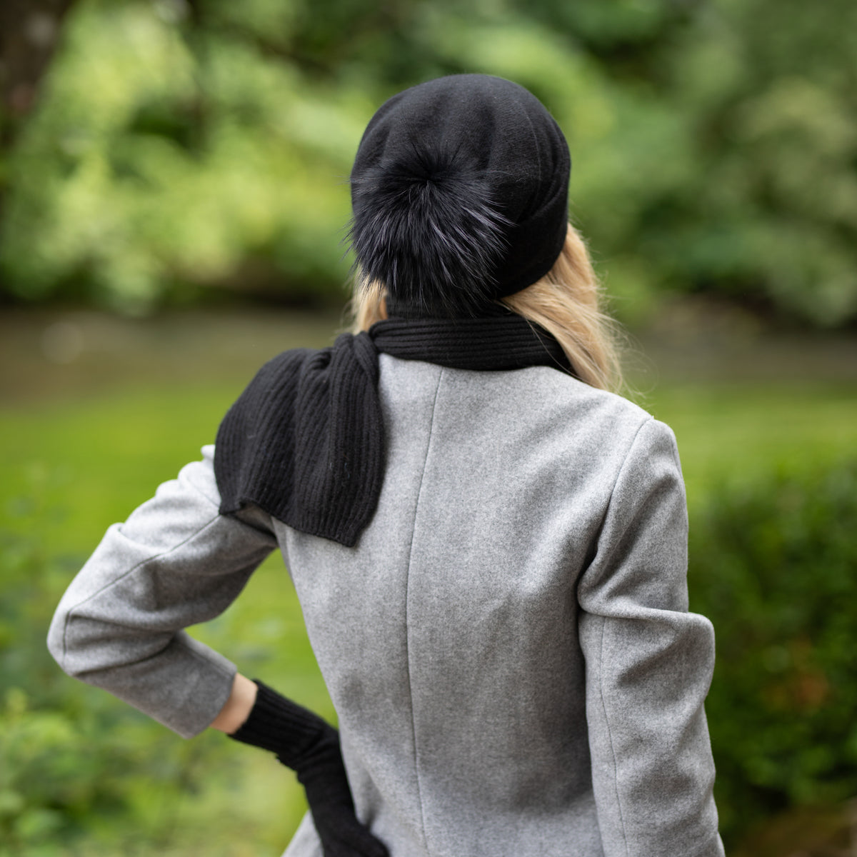 black Women’s Double-Layer Cashmere Beanie – 2-in-1 Style