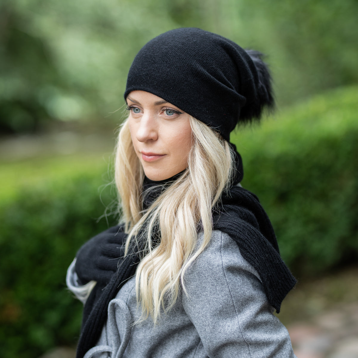 black Women’s Double-Layer Cashmere Beanie – 2-in-1 Style