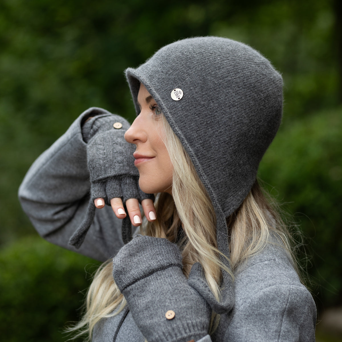 dark grey Women’s Cashmere Winter Hat