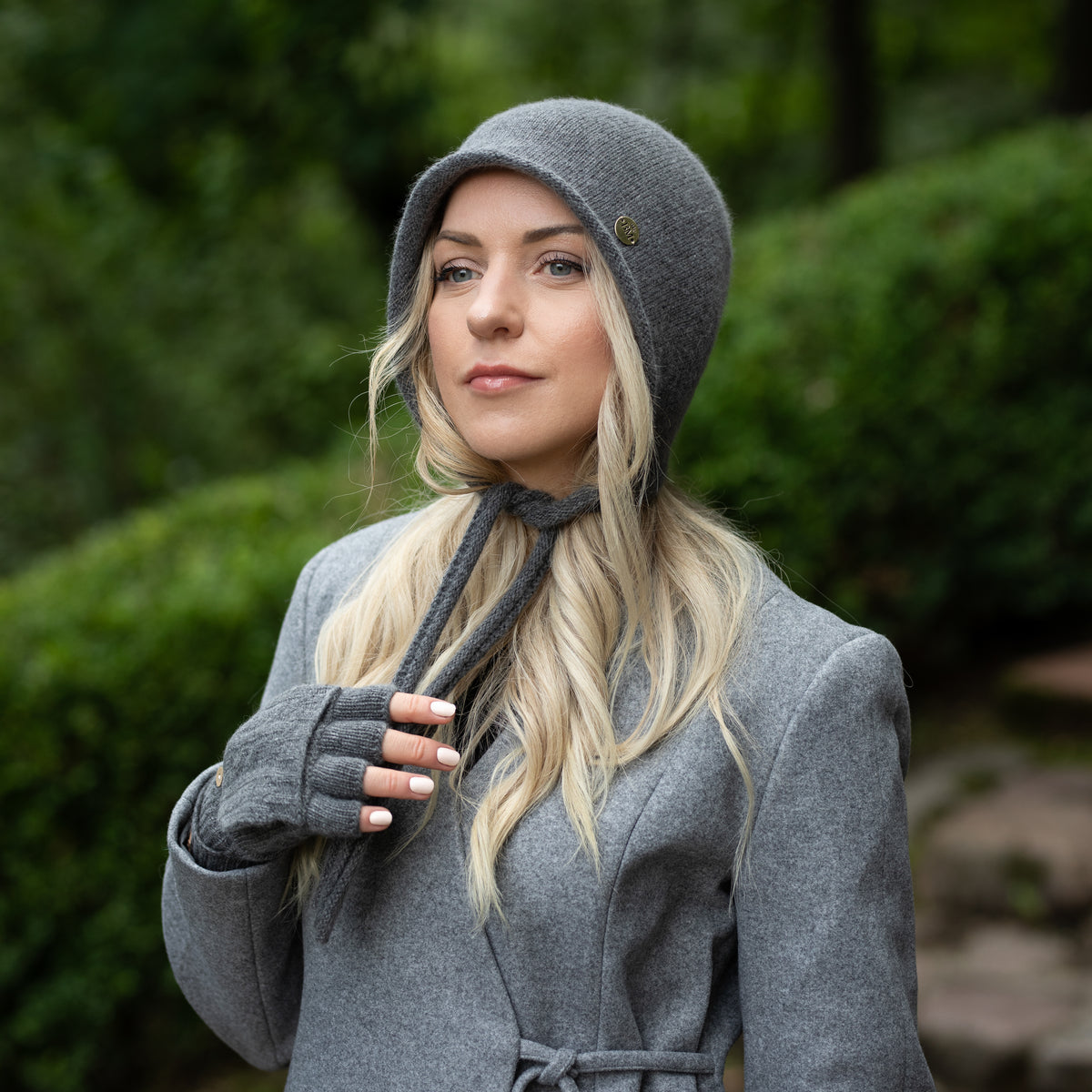 dark grey Women’s Cashmere Winter Hat