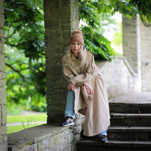Bonnet pour femme doublé en cachemire et 100 % PURE SOIE, bonnet coupe-vent d'hiver, idéal pour les cheveux épais, bouclés et sans frisottis, cadeau pour elle