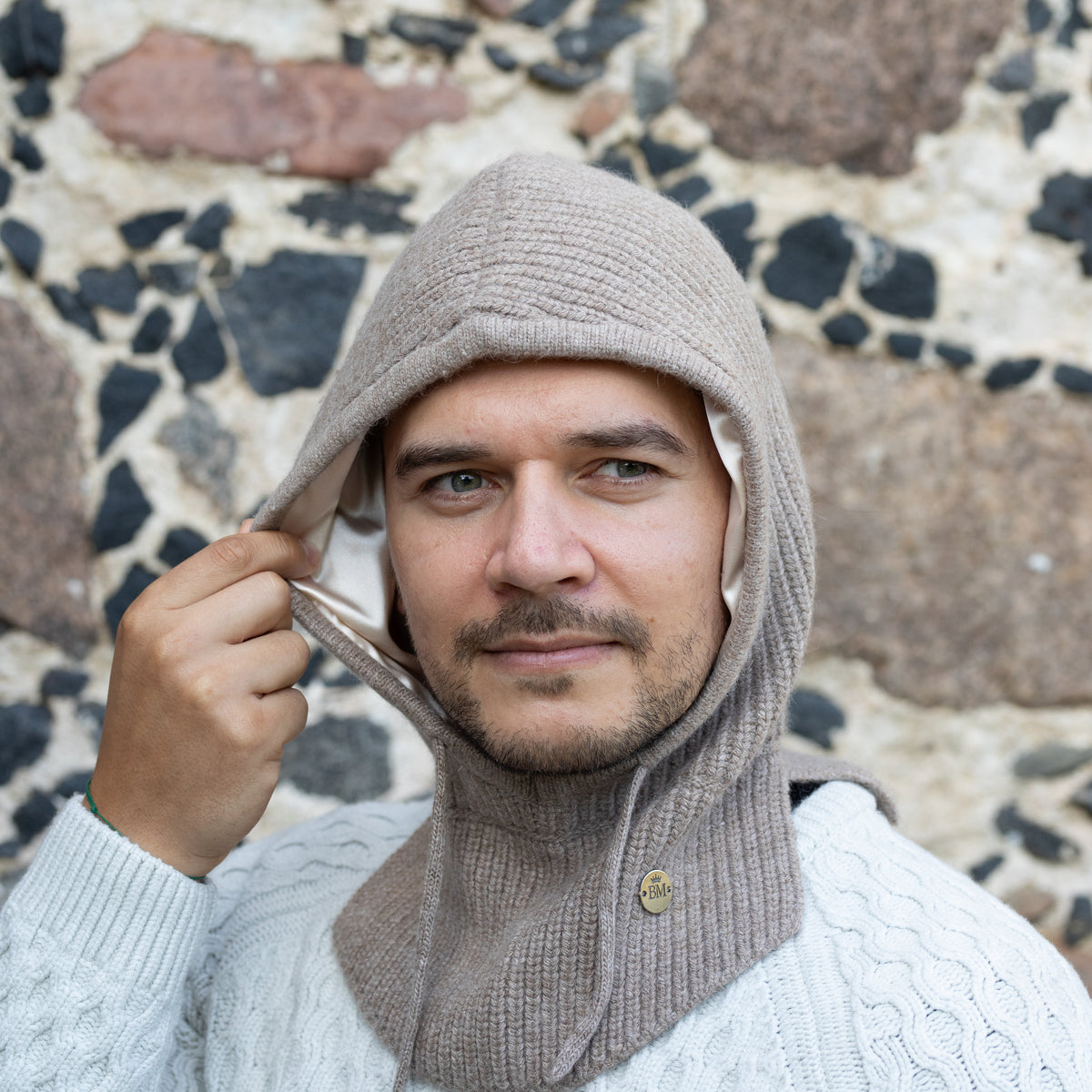 brown Men’s 100% Mulberry Silk-Lined Cashmere Hooded Hat