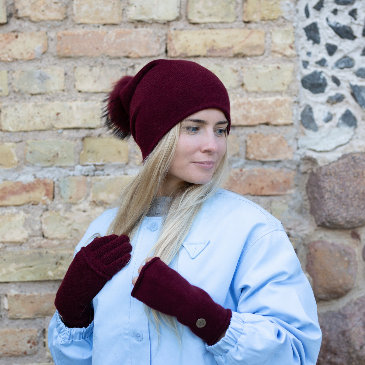burgundy Women’s Double-Layer Cashmere Beanie – 2-in-1 Style