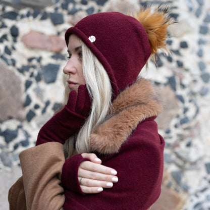 Women’s Cashmere Winter Hat With Real Fox Fur