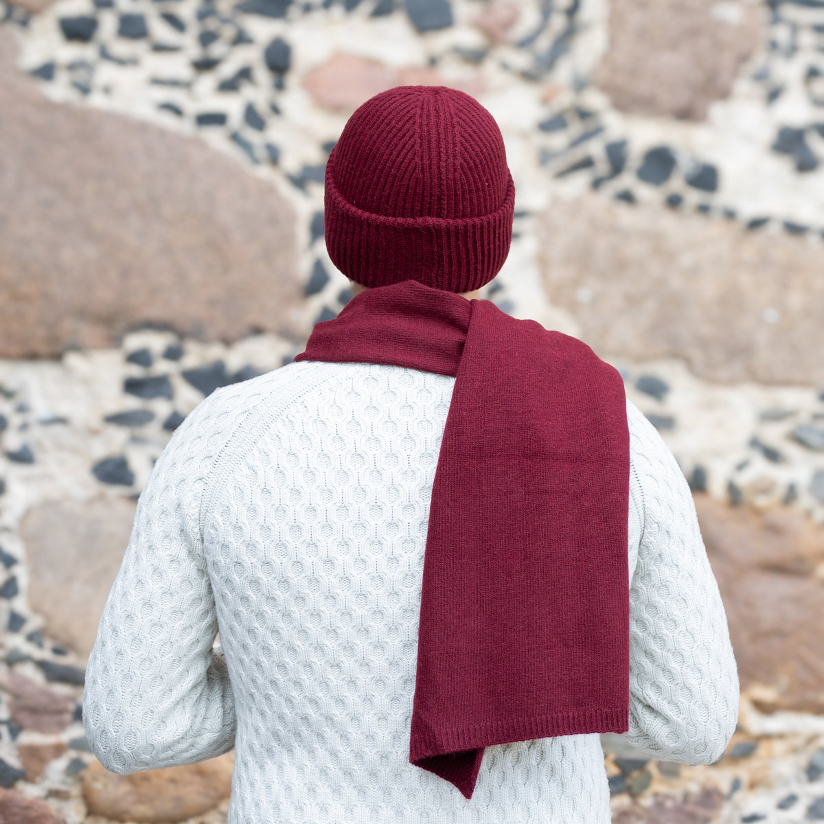 burgundy 100% Pure Silk-Lined Men’s Cashmere Beanie