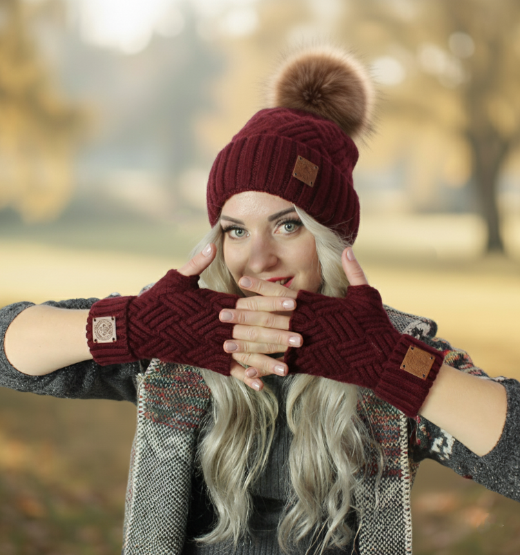 burgundy Cashmere hat and fingerless gloves set, Fox fur pom pom cashmere beanie hat, Warm and soft winter cashmere set for womens, Gift for her