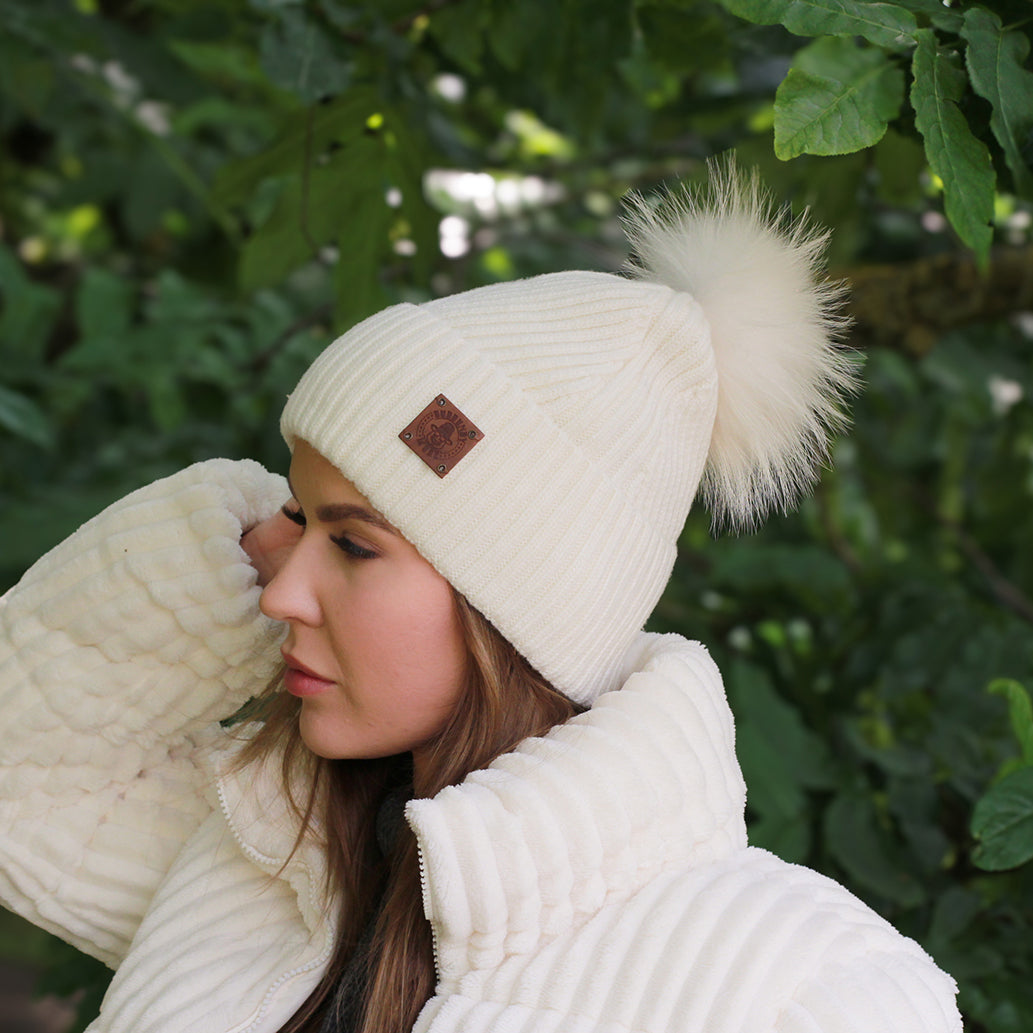 100% Mulberry Silk Lined Cashmere Hat – Fox Fur Pom Pom