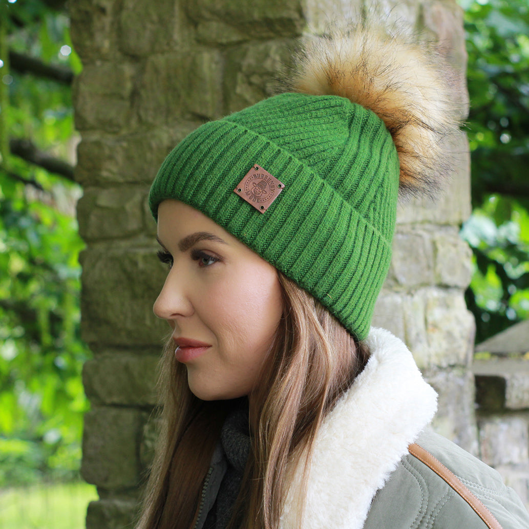 green Silk-Lined Cashmere Beanie for Women – Frizz-Free Winter Hat with Faux Fur Pom Pom, Cozy Gift for Her, Soft Warm Luxury Beanie 
