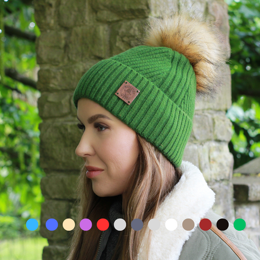 green Silk-Lined Cashmere Beanie for Women – Frizz-Free Winter Hat with Faux Fur Pom Pom, Cozy Gift for Her, Soft Warm Luxury Beanie 