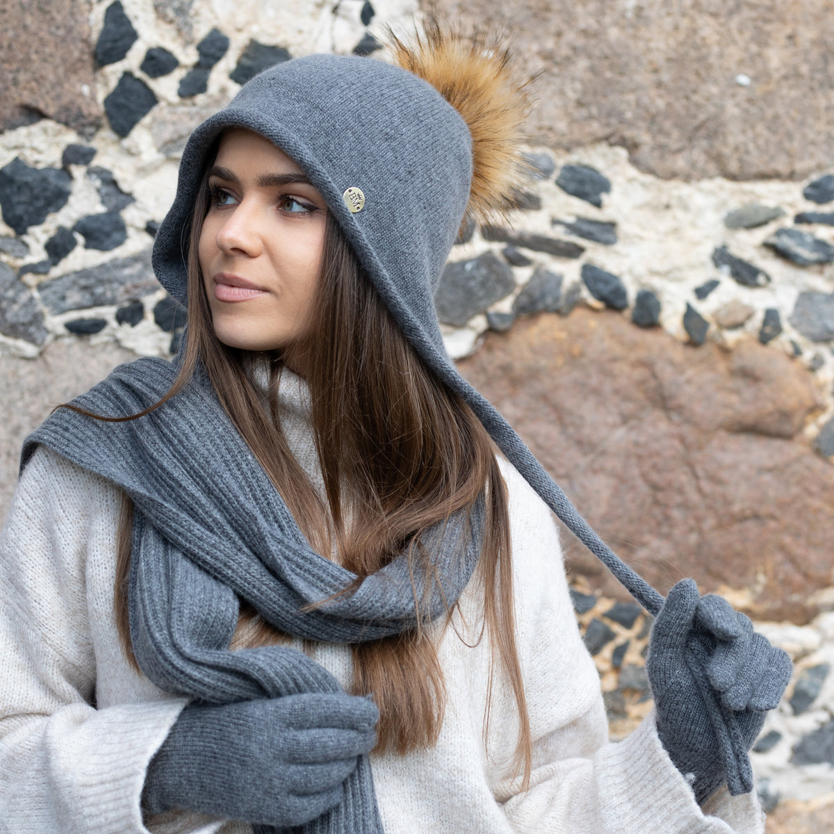 dark grey Women’s Cashmere Winter Hat