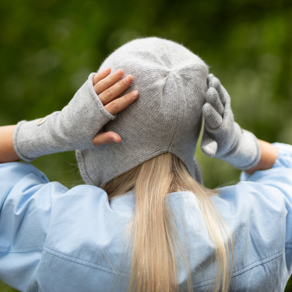 light grey Women’s Cashmere Winter Hat