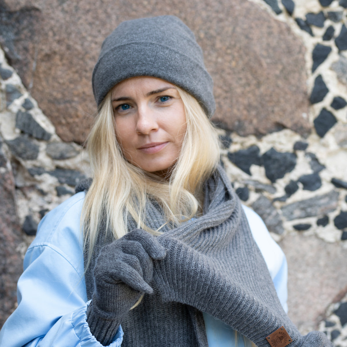 dar grey Women’s Double-Layer Cashmere Beanie – 2-in-1 Style