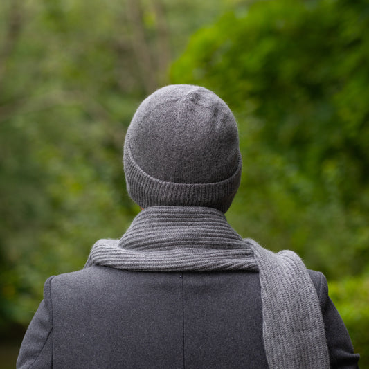 grey Long Cashmere Scarf for Men – Soft & Warm Winter Scarf