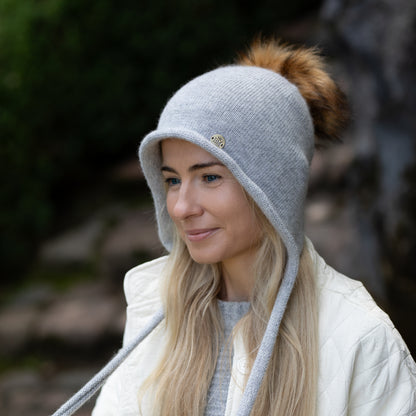 light grey Women’s Cashmere Winter Hat