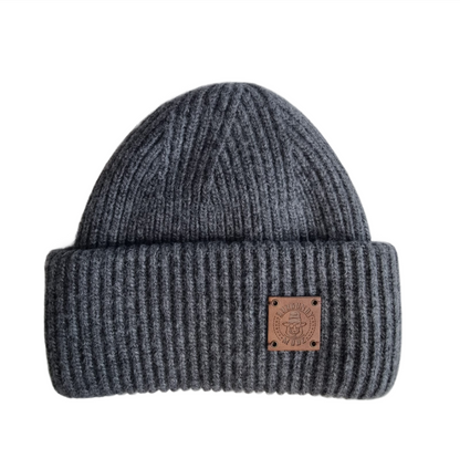 dark grey Silk-Lined Triple Layer Men’s Cashmere Hat – Hair-Friendly Winter Beanie, Cozy Gift for Him, Reduces Frizz & Breakage