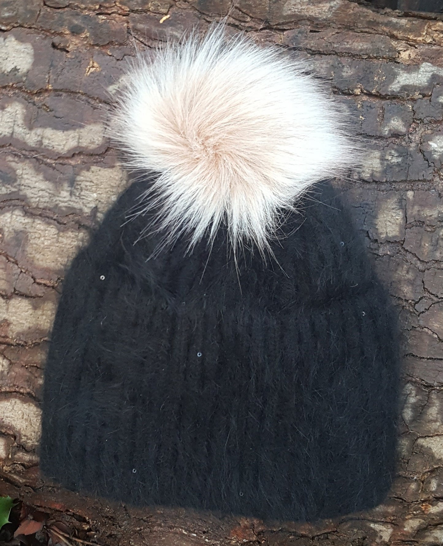 Bonnet en tricot à pompon synthétique pour femme, triple épaisseur, bonnet intérieur en coton, bonnet en laine angora, bonnet épais, bonnet coupe-vent super doux et confortable