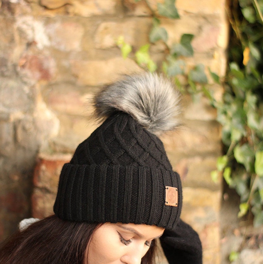 Women's winter warm cashmere pom pom hat, Thick cashmere women's beanie, Knit hat, Gift for her