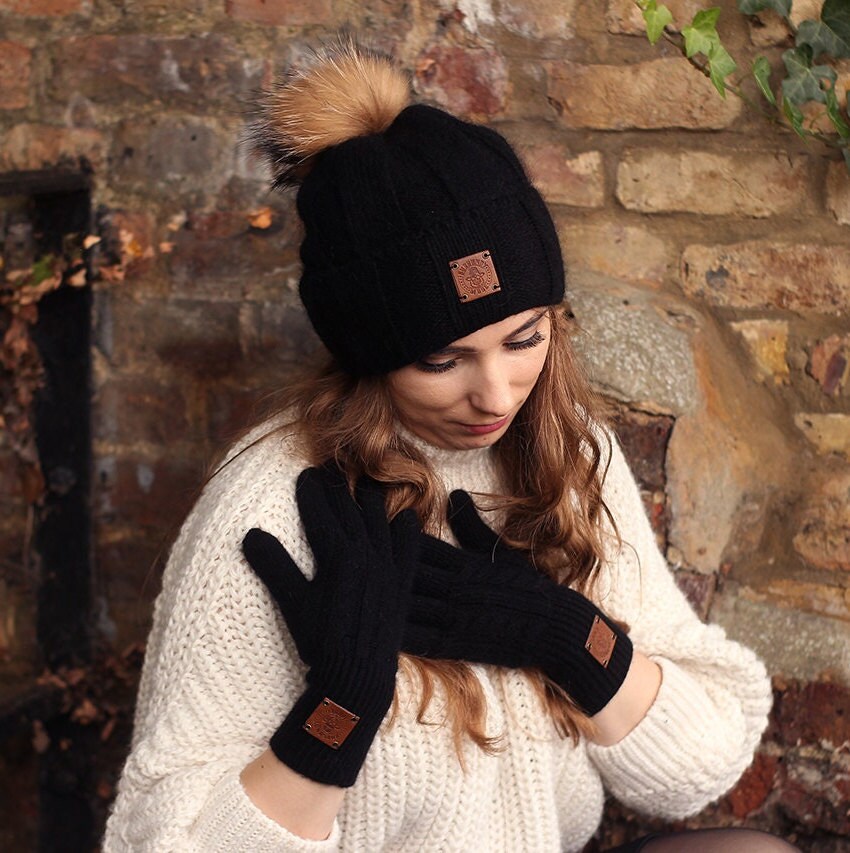 Cashmere and wool real fur pom pom Knit hat, cozy women winter beanie.

black