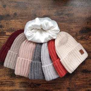 Cashmere wholesale hats, cashmere winter women wholesale gloves.