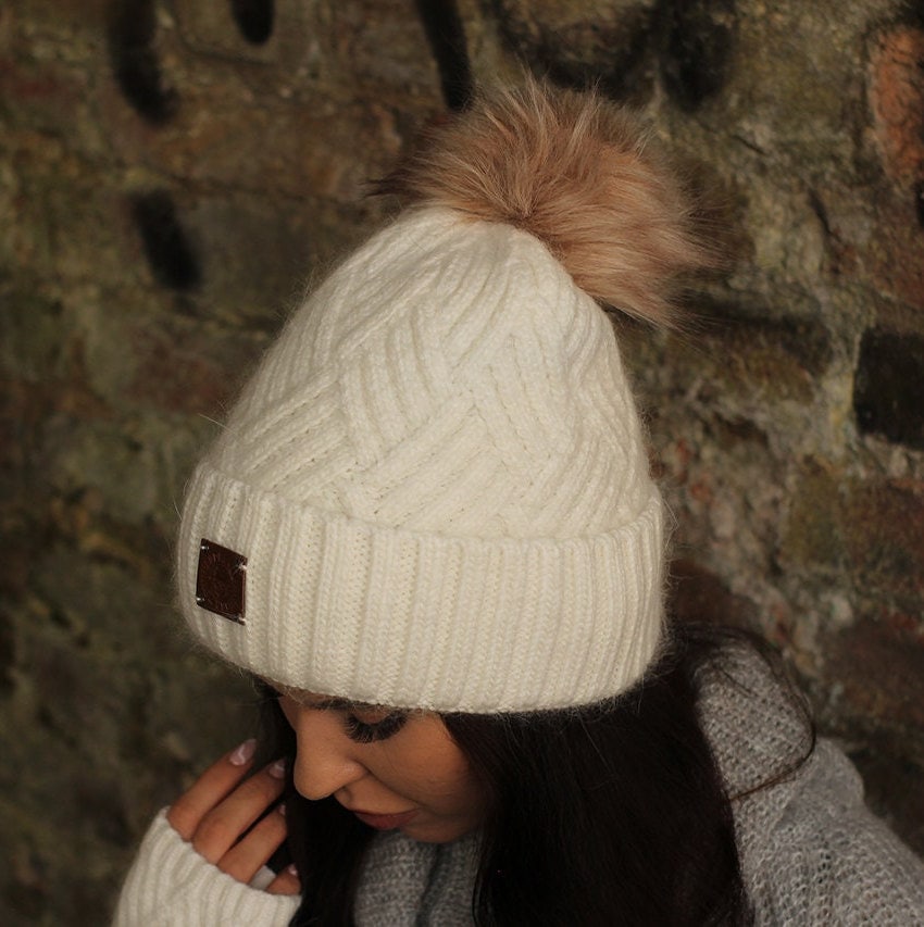 White Warm Cashmere Women's Beanie with Faux Fur Pom Pom – Soft Winter Hat, Perfect Gift for Her