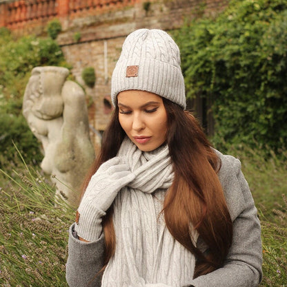 Kaschmir-Set: Mütze, Handschuhe, Schal, Strickset, gemütliches und superweiches Winter-Kaschmir-Set für Damen.