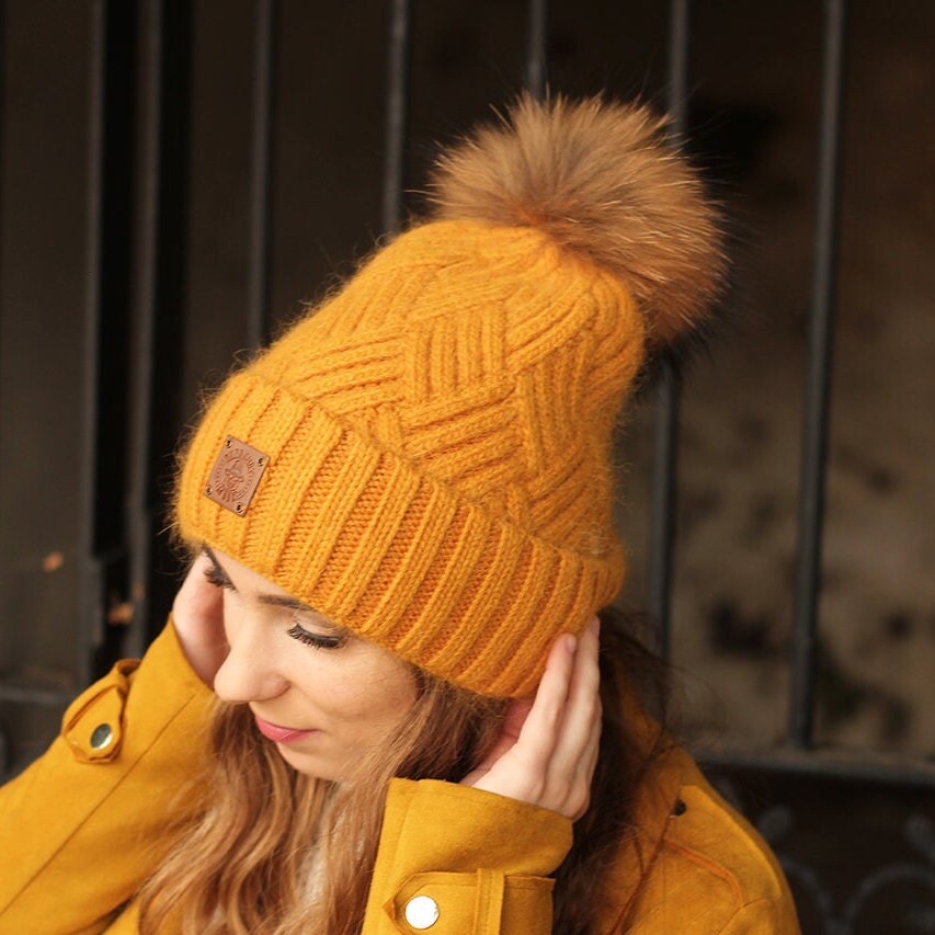 Yellow Warm Cashmere Women's Beanie with Fox Fur Pom Pom – Soft Winter Hat, Perfect Gift for Her