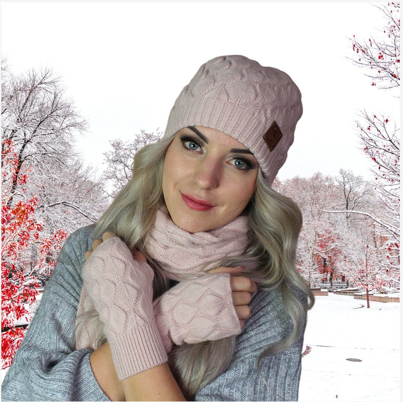 Cashmere set for women: hat, gloves, scarf, Knit set, Cozy and soft women winter cashmere set. Gift for her.