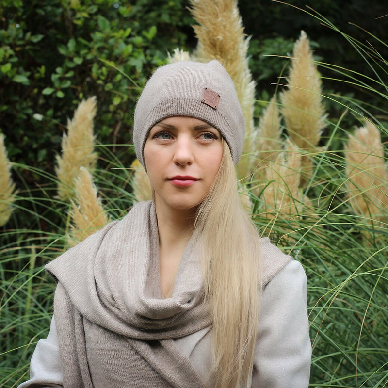 Cashmere set: Fox fur pom pom hat, gloves, scarf,  Cashmere slouchy beanie,  Warm and soft women's winter cashmere set. Gift for her