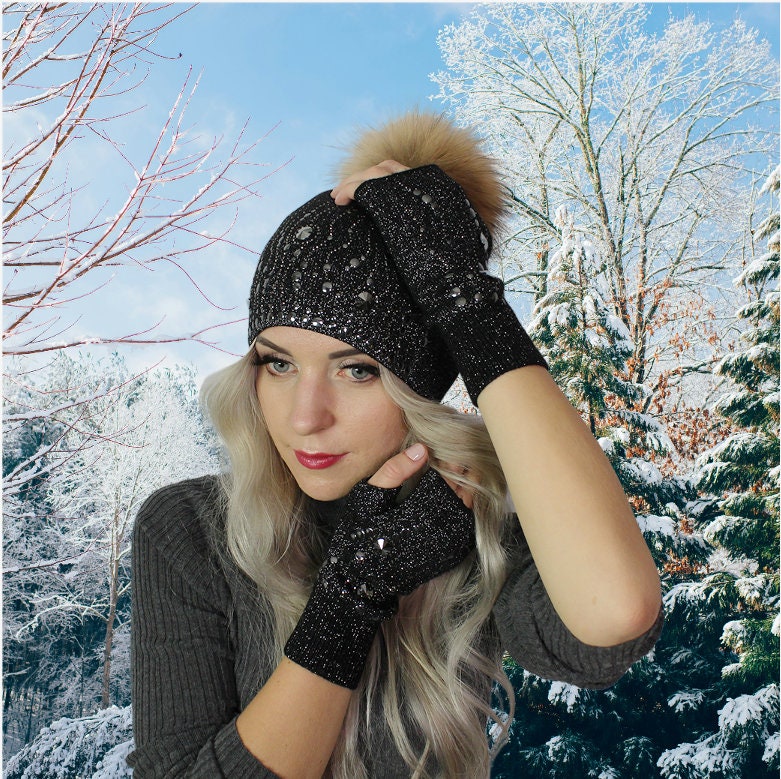 Women's cashmere embroidered set: Embroidered Fox fur pom pom hat and fingerless gloves, Gift for her